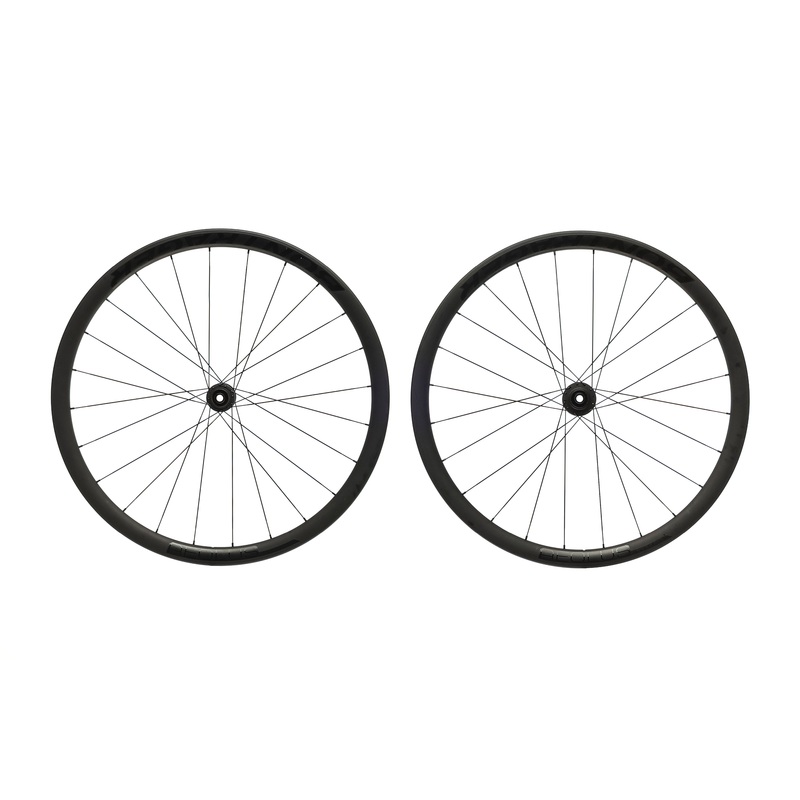 Bontrager Aeolus Elite 35 Carbon Tubeless 700c Wheelset