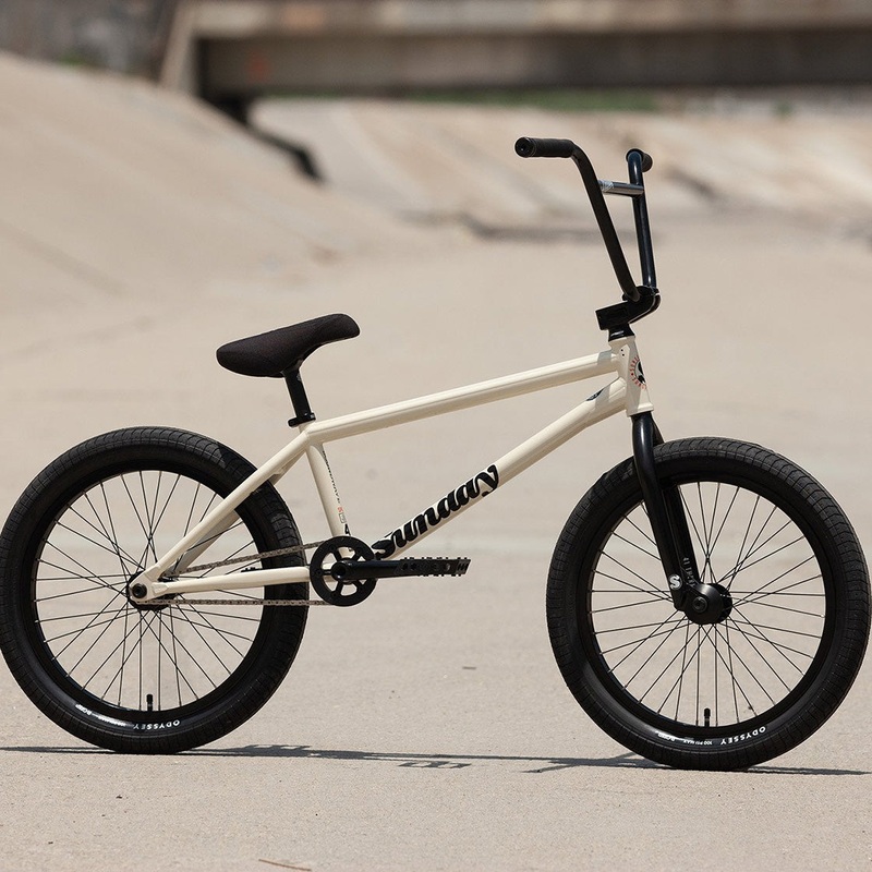 Sunday Soundwave Special Cassette RHD/LHD 21″TT BMX Freestyle Bike-Gloss Classic White