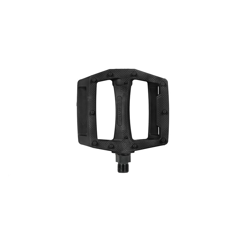 Salt AM Platform Pedals Body: Nylon Spindle: Cr-Mo 9/16” Black