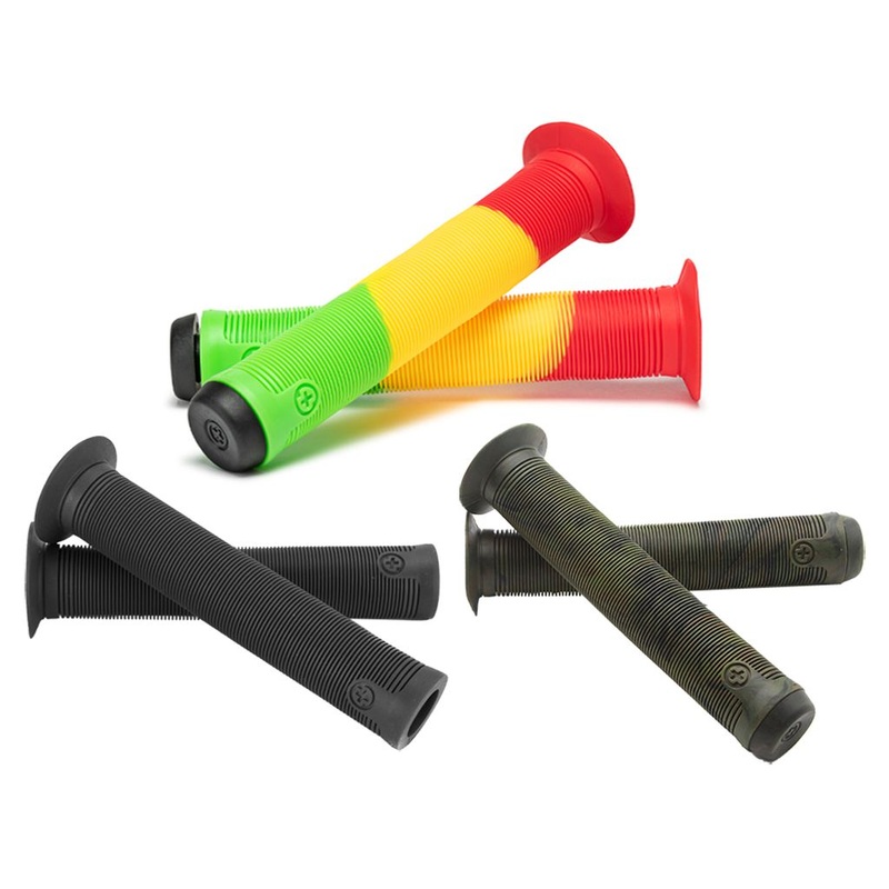 Salt Plus XL Grips Black