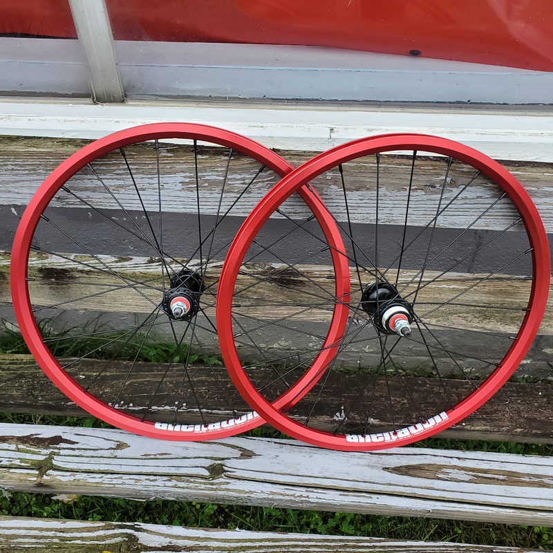 20×1-1/8″ Alienation Ankle Biter Sealed Cartridge Flip/Flop BMX Wheelset – Pair – Red