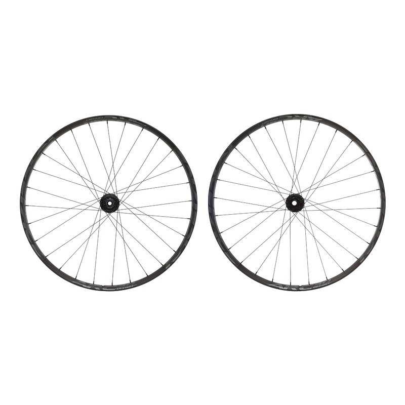 Race Face AR 30 Offset w/ Industry Nine 1/1 Hubs Alloy Tubeless 29″ Wheelset
